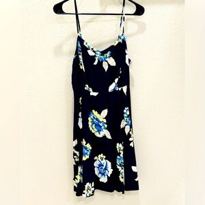 Old Navy Flower Dress Sz M